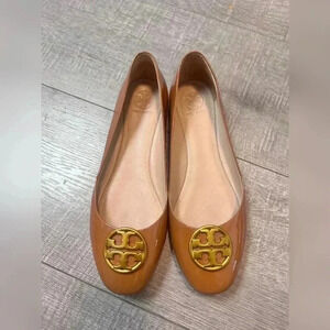 Tory Burch Umber Chelsea Patent
Ballet Flats In Umber
